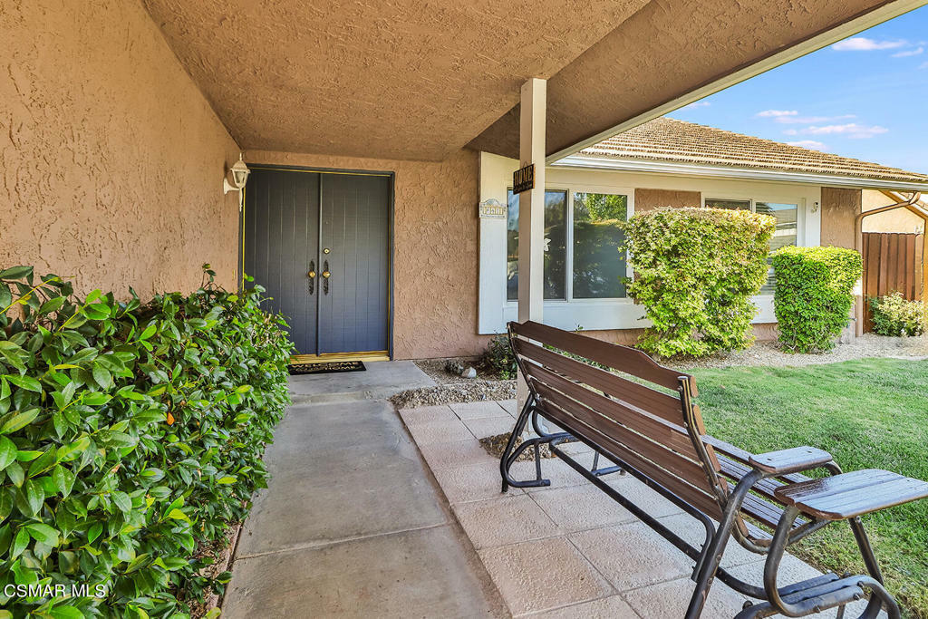 Property Photo:  841 Montilla Circle  CA 91360 