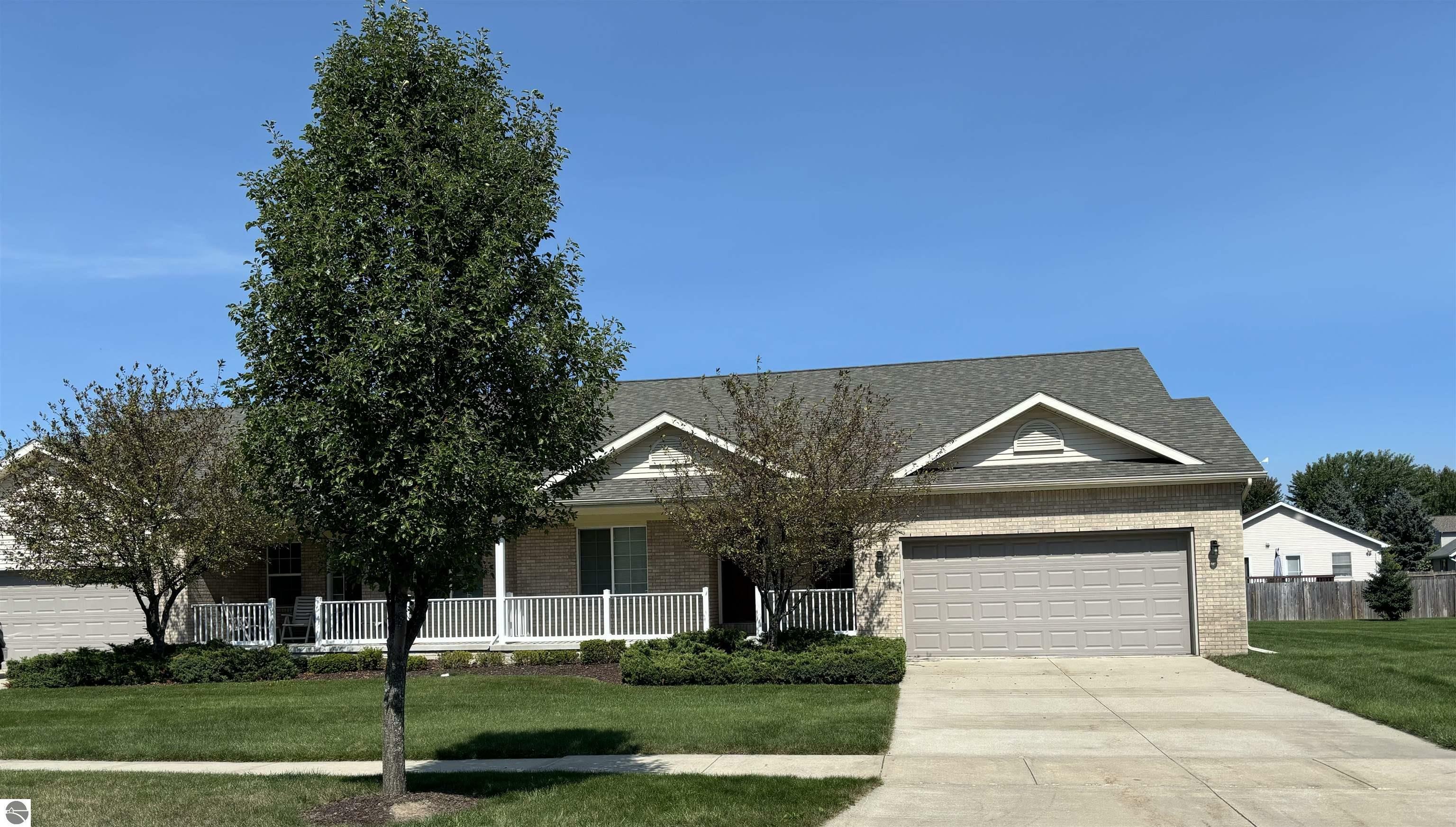 1635 Heritage Way  Mt Pleasant MI 48858 photo