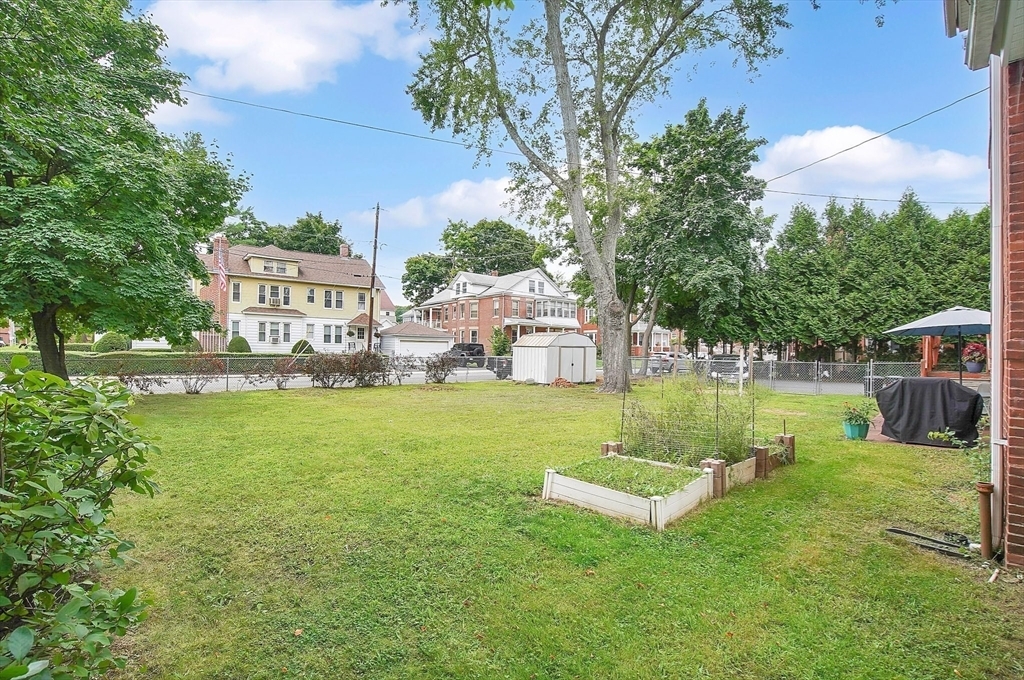Property Photo: 323 Sargeant St MA 01040