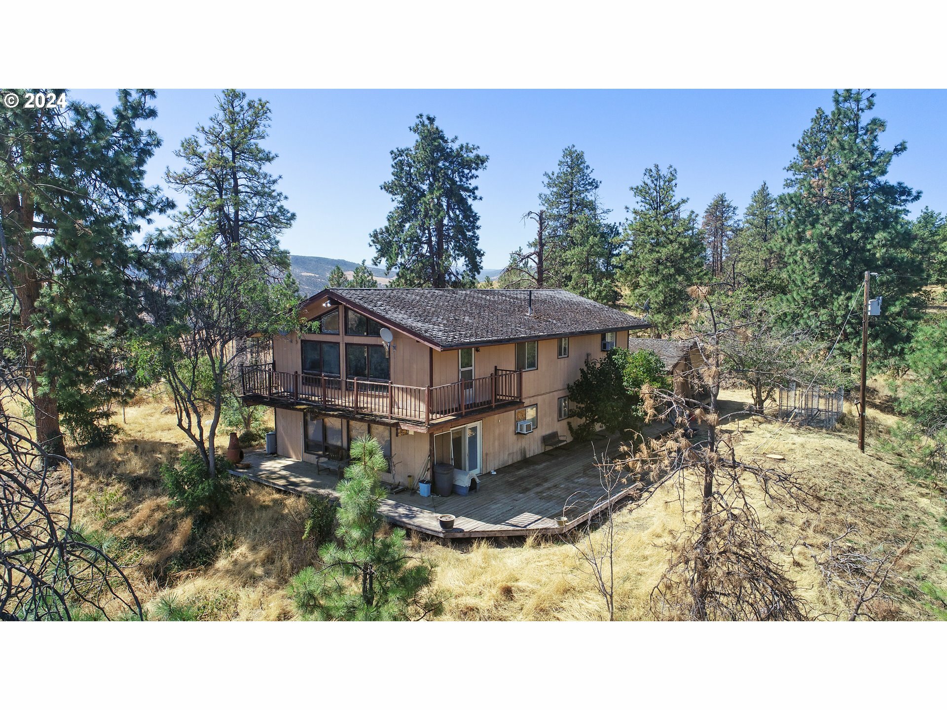 Property Photo:  5656 Cherry Heights Rd  OR 97058 