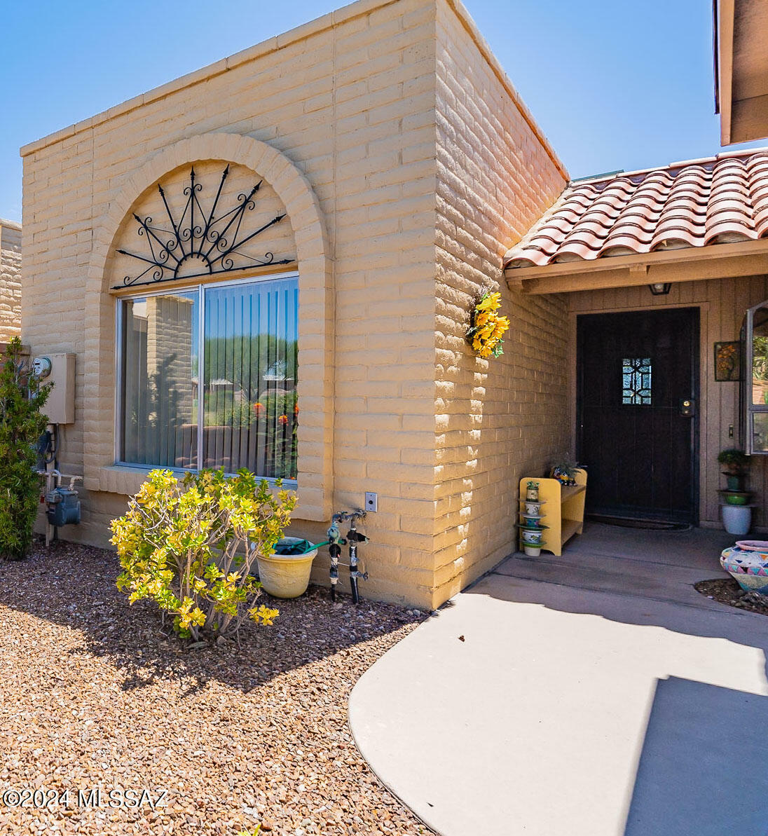 Property Photo:  1531 W Placita Travis  AZ 85622 