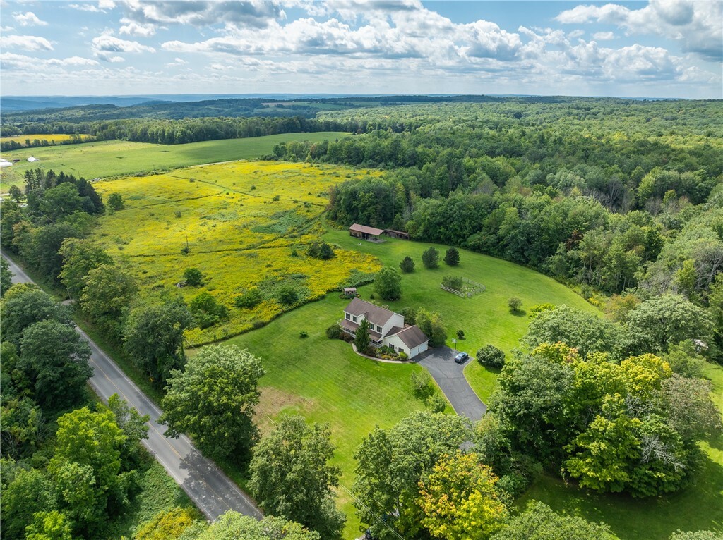 Property Photo:  8186 Carney Hollow Road  NY 14560 