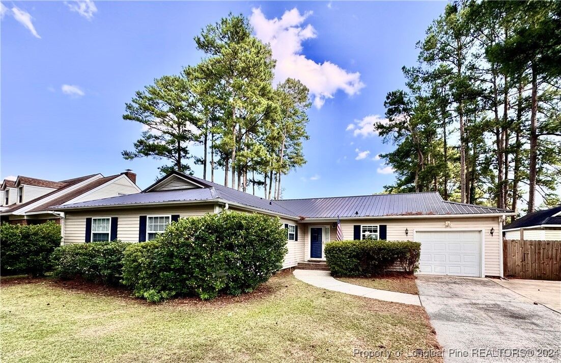 Property Photo:  466 Lennox Drive  NC 28303 
