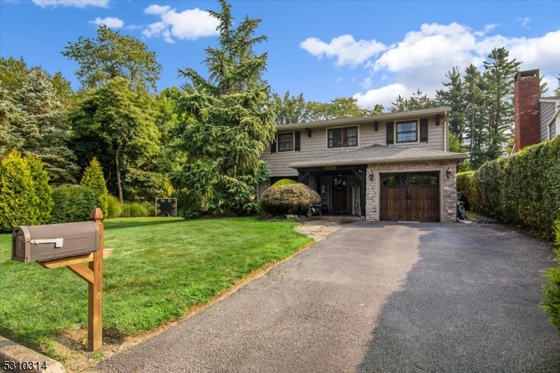 Property Photo:  44 Riverside Dr  NJ 07834 