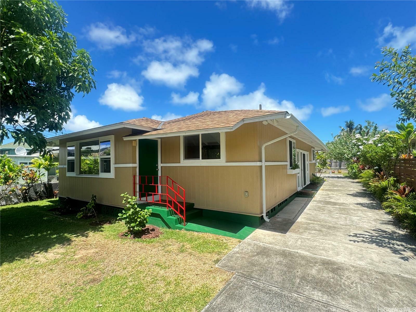 Property Photo:  425C Hualani Street  HI 96734 