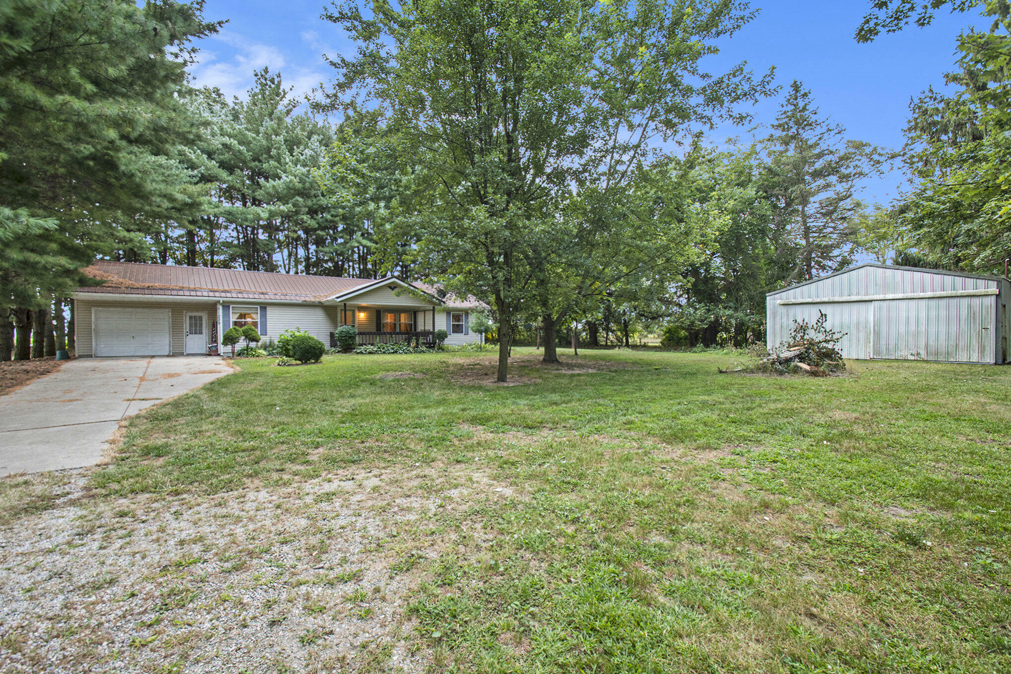 Property Photo:  51229 Townhall Road  MI 49047 