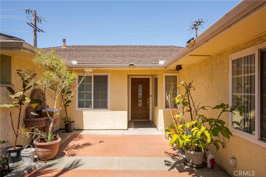 Property Photo:  6001 Glenwood Drive  CA 92647 