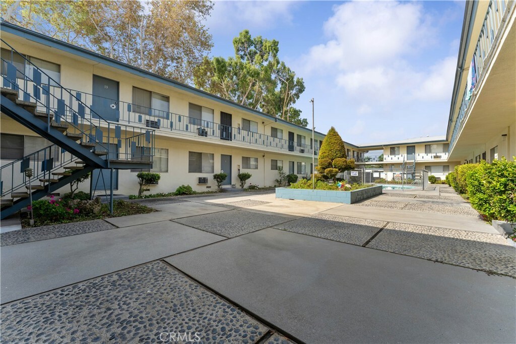 Property Photo:  731 N Azusa Avenue  CA 91791 