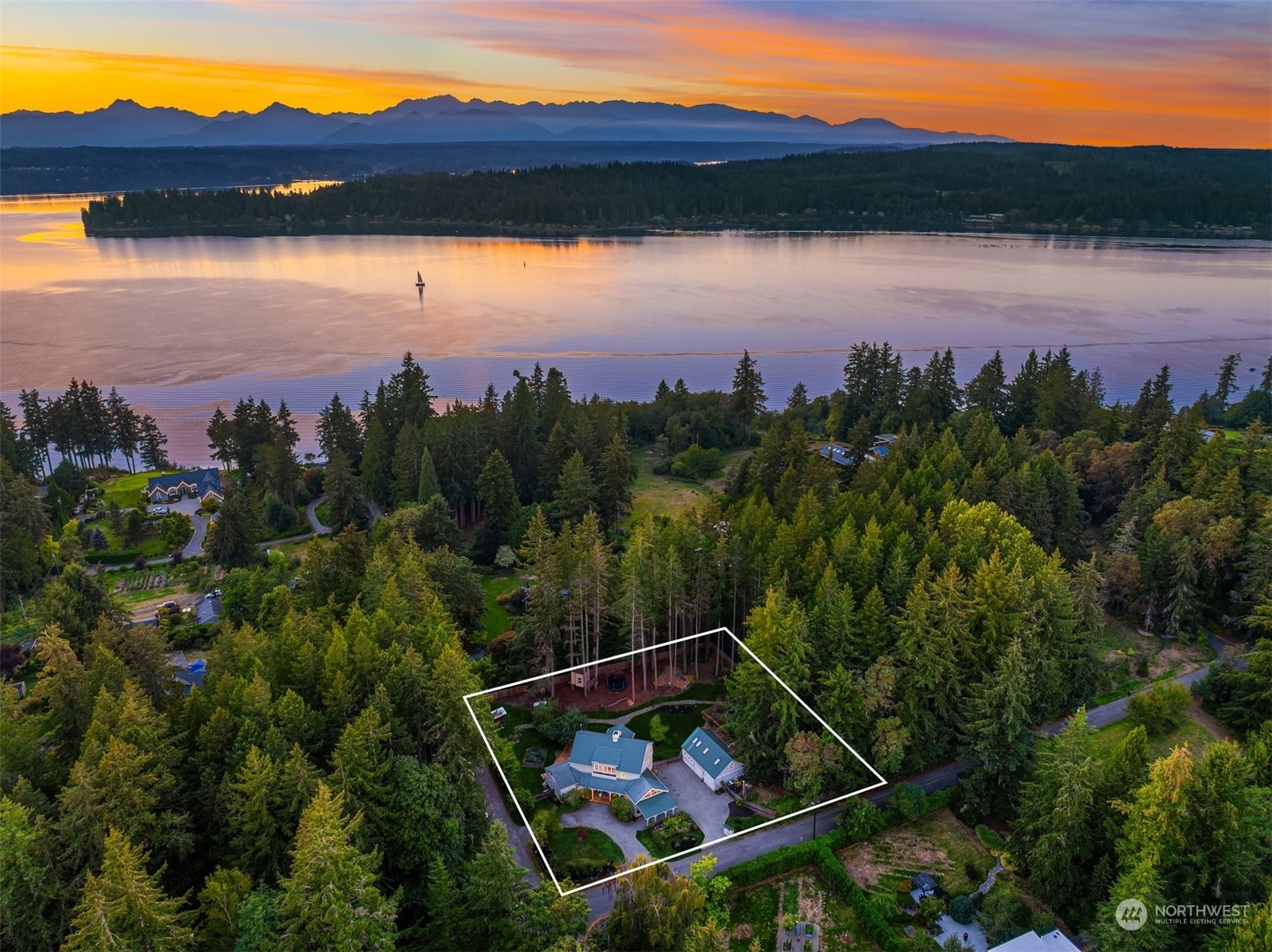 Property Photo:  14425 Henderson Road NE  WA 98110 
