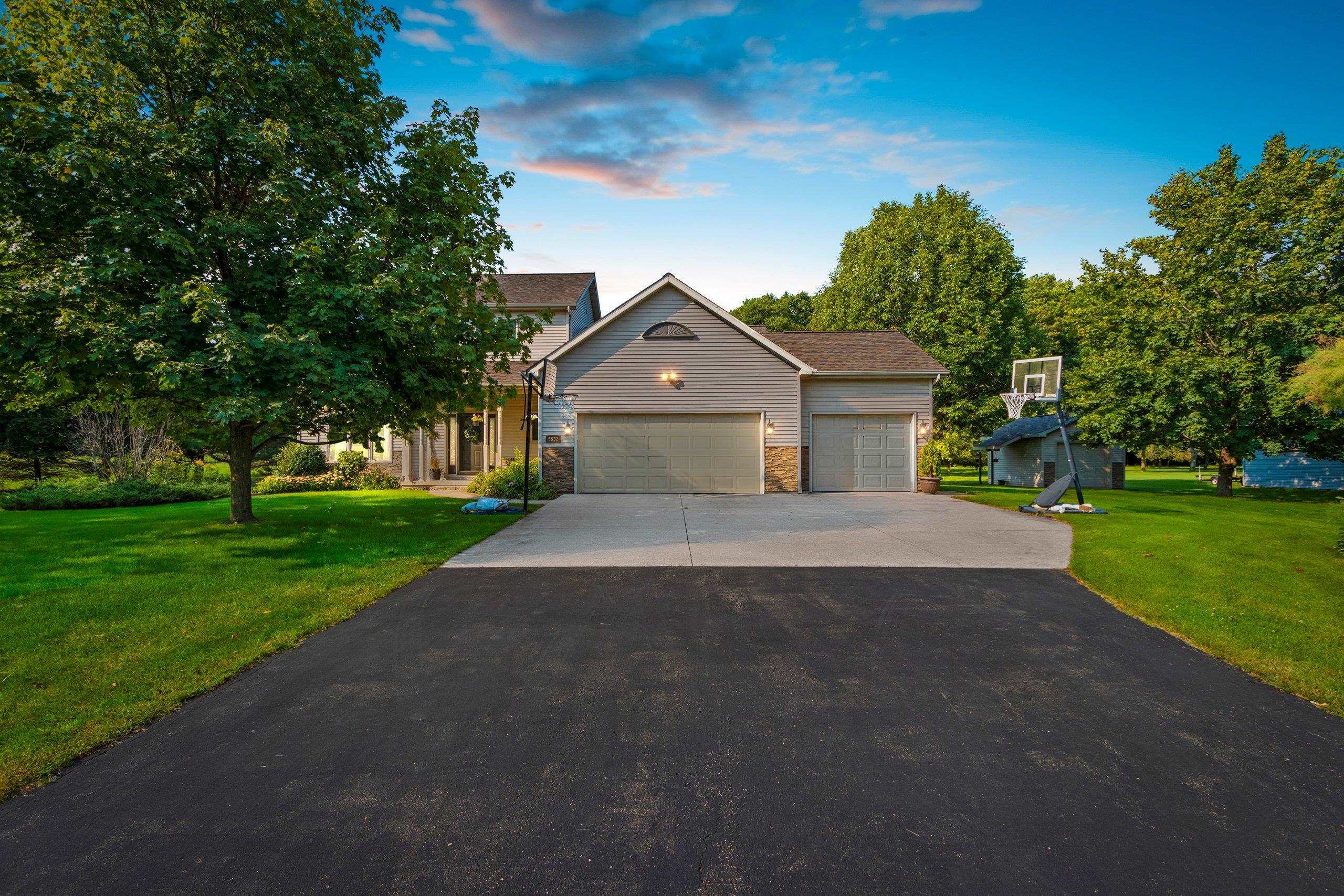 Property Photo:  3532 Golf Wood Drive  WI 54956 