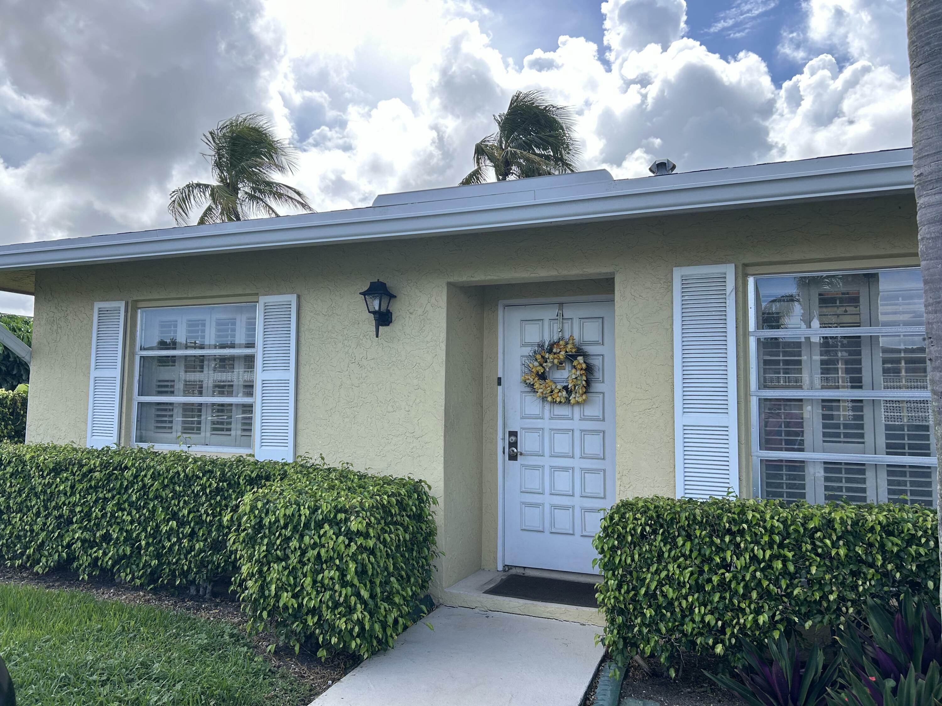 Property Photo:  1031 Citrus Way 102-A  FL 33445 