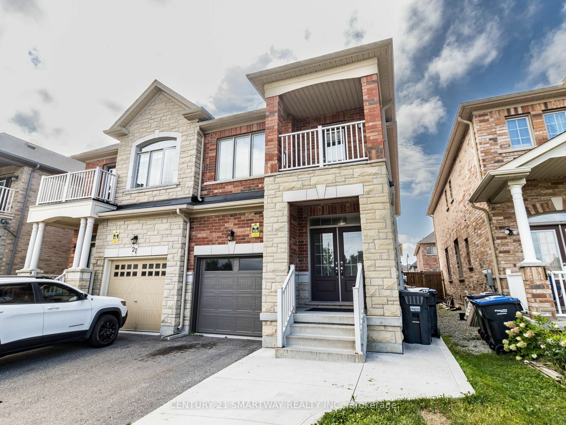 Property Photo:  29 Buchanan Cres  ON L6X 0E6 