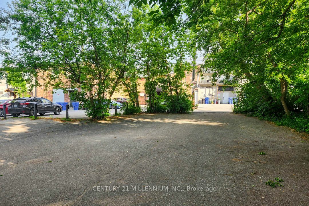 Property Photo:  26 First Ave  ON L9W 1H8 