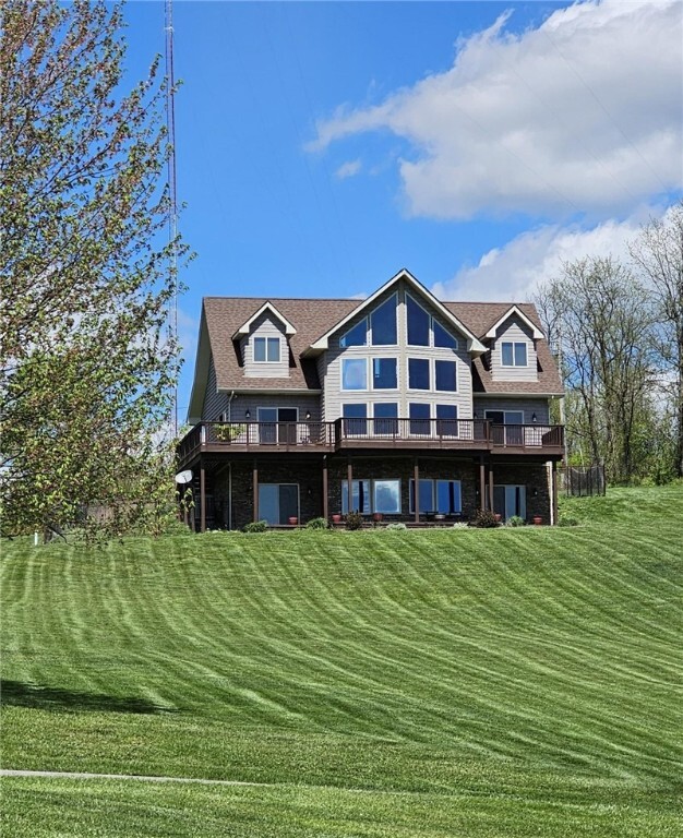 Property Photo:  392 Hague Lane  PA 15401 