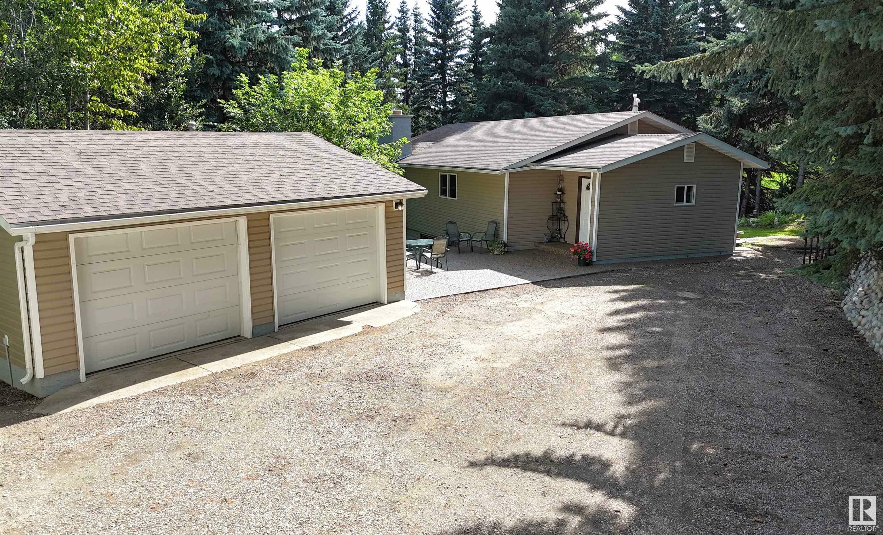 Property Photo:  53106 Rge Rd 14 28  AB T7Y 2T3 