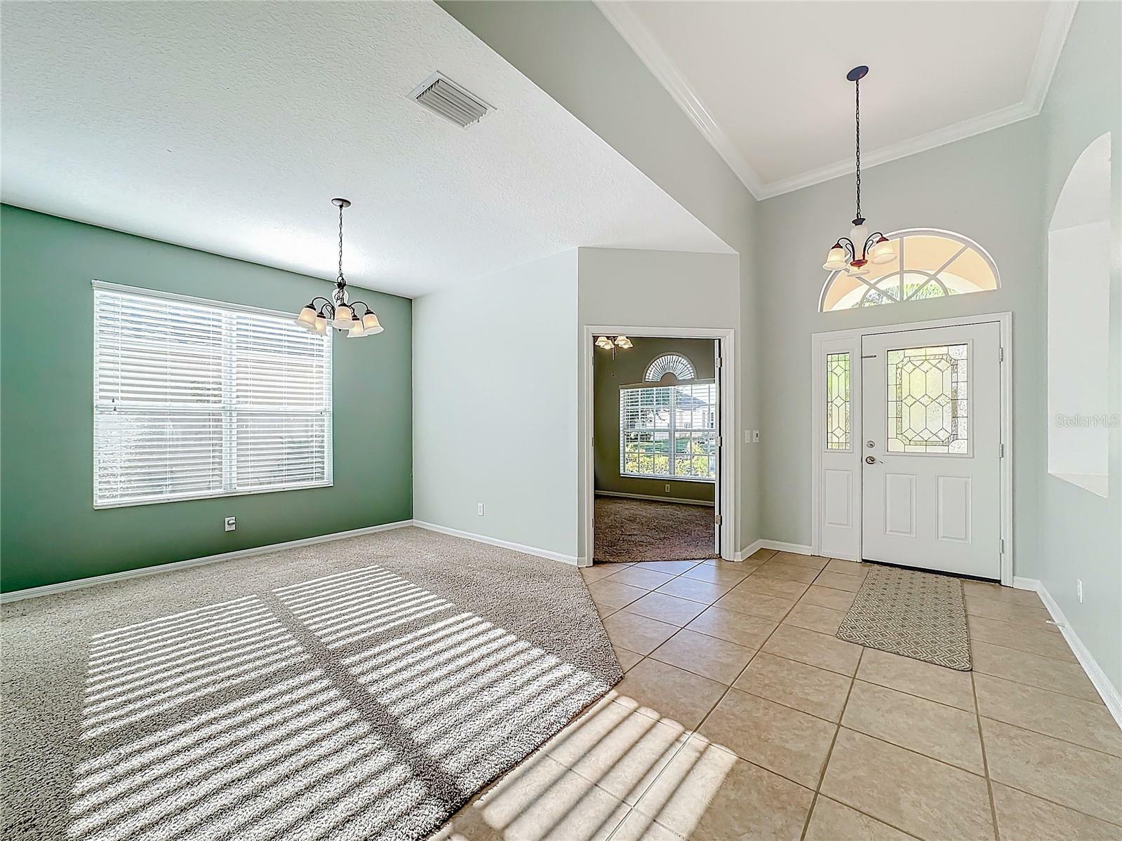 Property Photo:  423 Durham Shore Court  FL 33572 