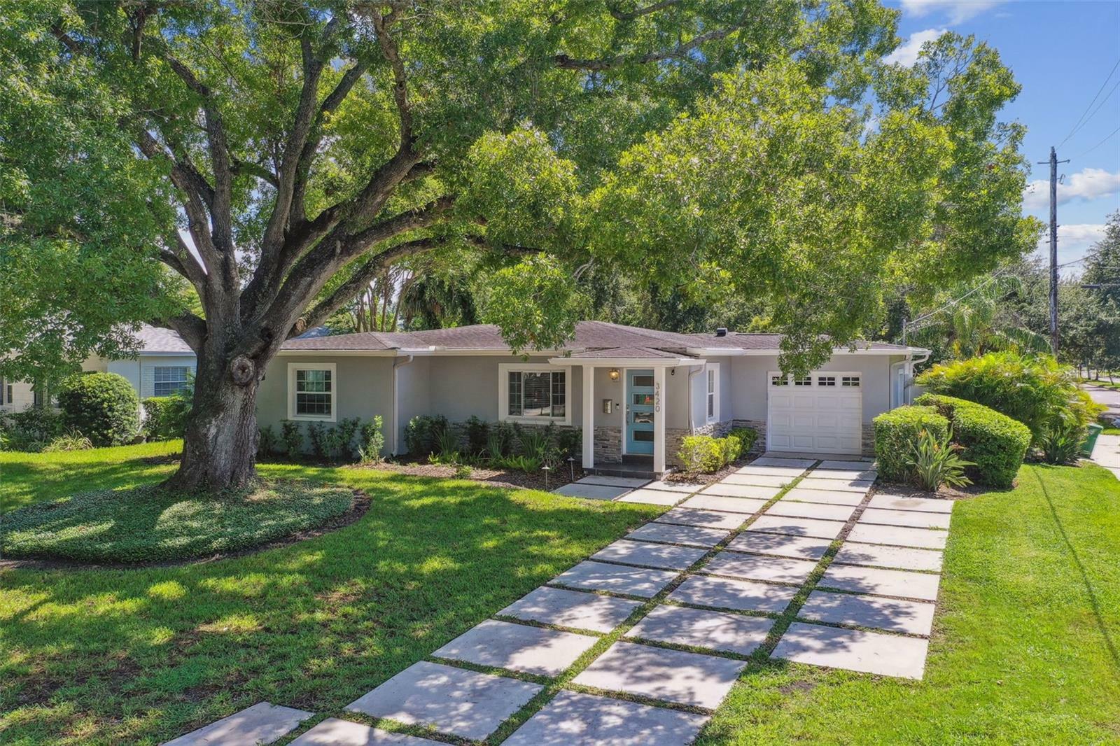 Property Photo:  3420 S Gardenia Avenue  FL 33629 