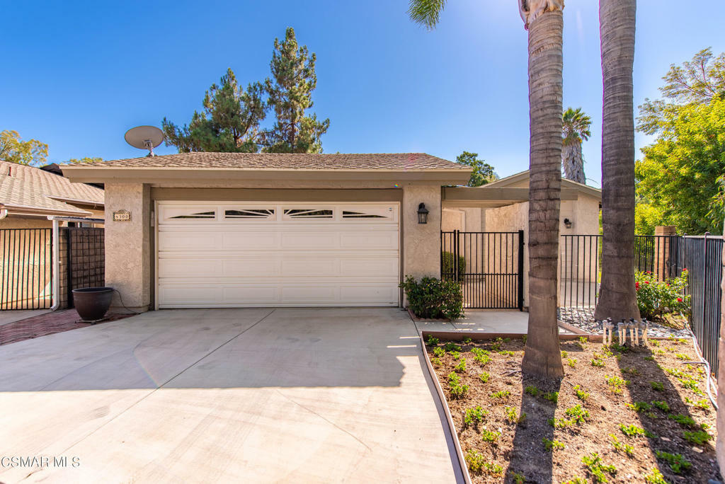 Property Photo:  4300 Forest Oaks Drive  CA 91360 