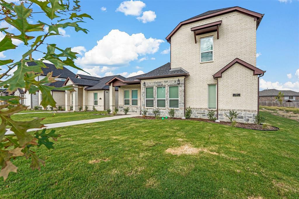 Property Photo:  207 N W A Allen Boulevard  TX 75098 