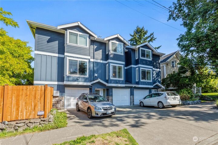 Property Photo: 1402 N 47th Street WA 98103