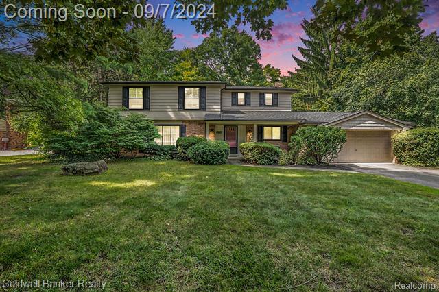 Property Photo:  2456 Park Ridge Drive  MI 48304 