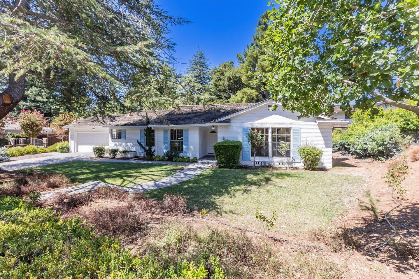 Property Photo:  1270 Montclaire Way  CA 94024 