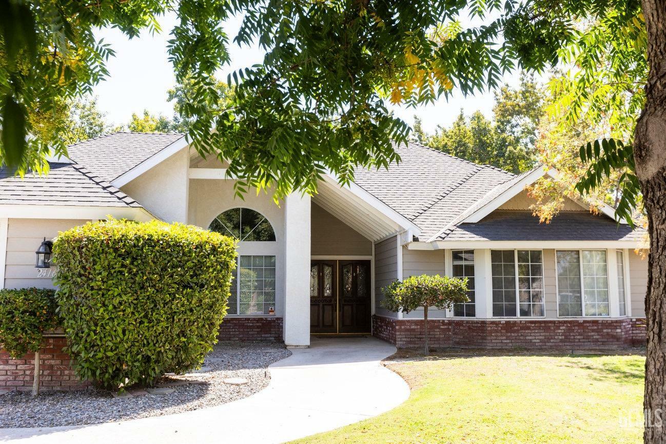 Property Photo:  2416 Gambel Oak Way  CA 93311 