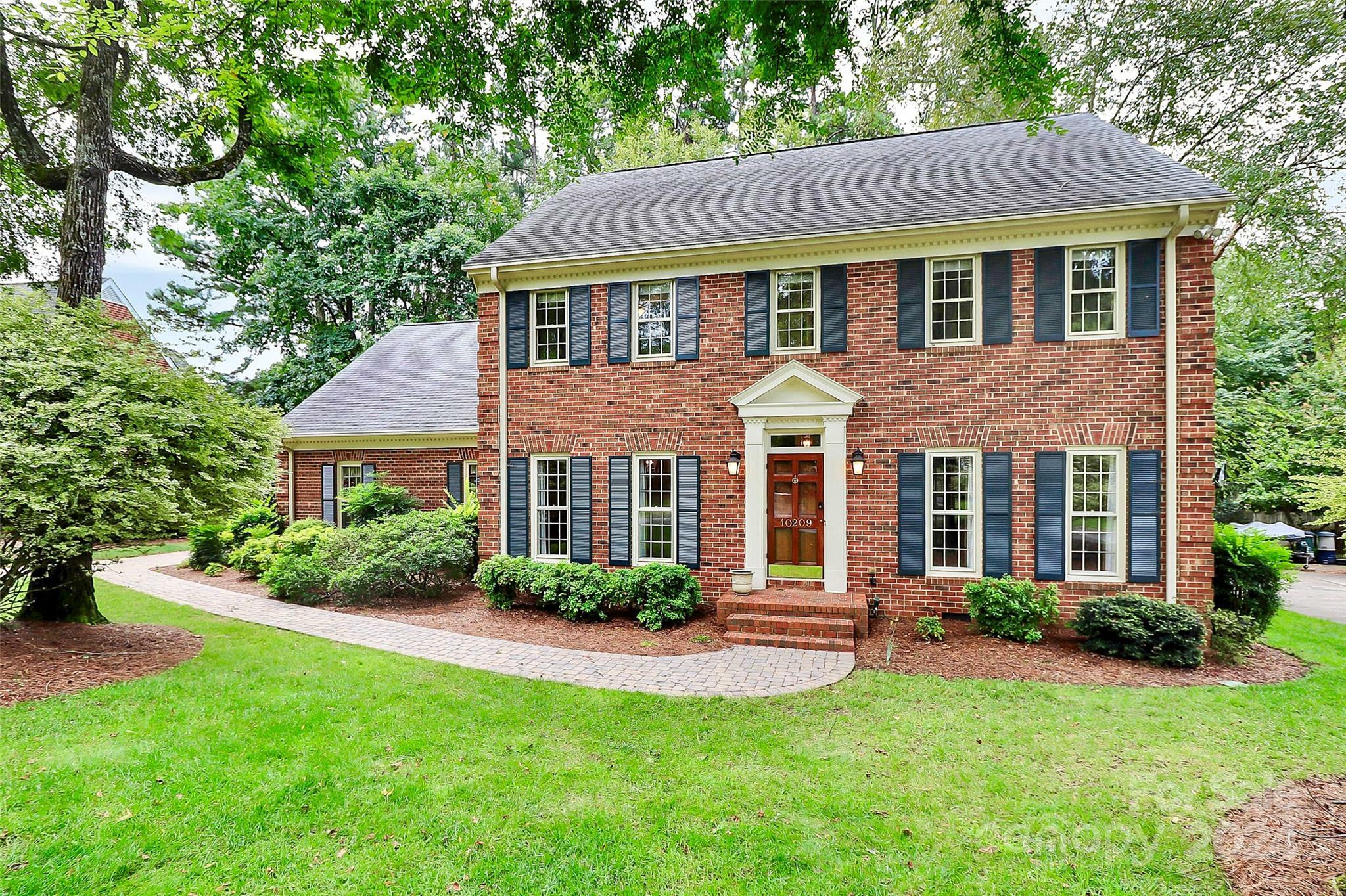 10209 Scott Gate Court  Charlotte NC 28277 photo