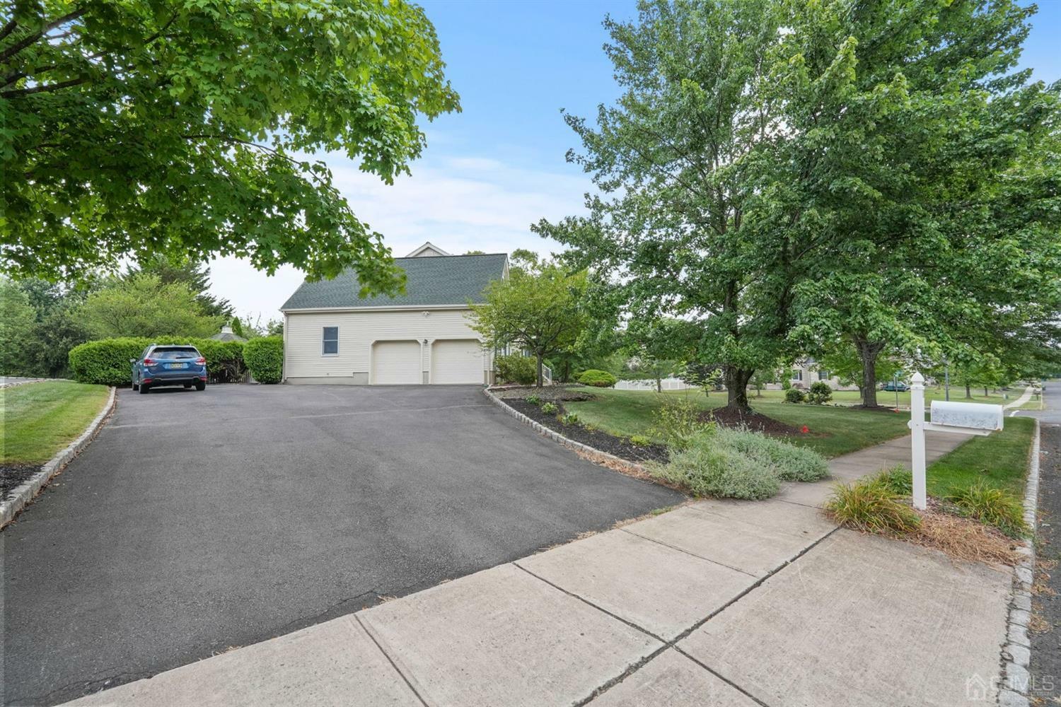 Property Photo:  48 Milburn Drive  NJ 08844 