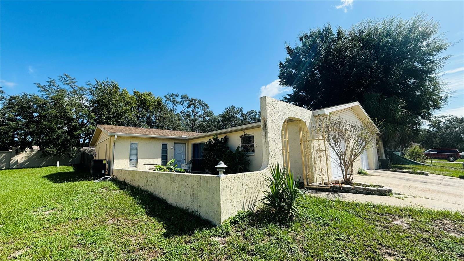 Property Photo:  7451 Canterbury Street  FL 34606 