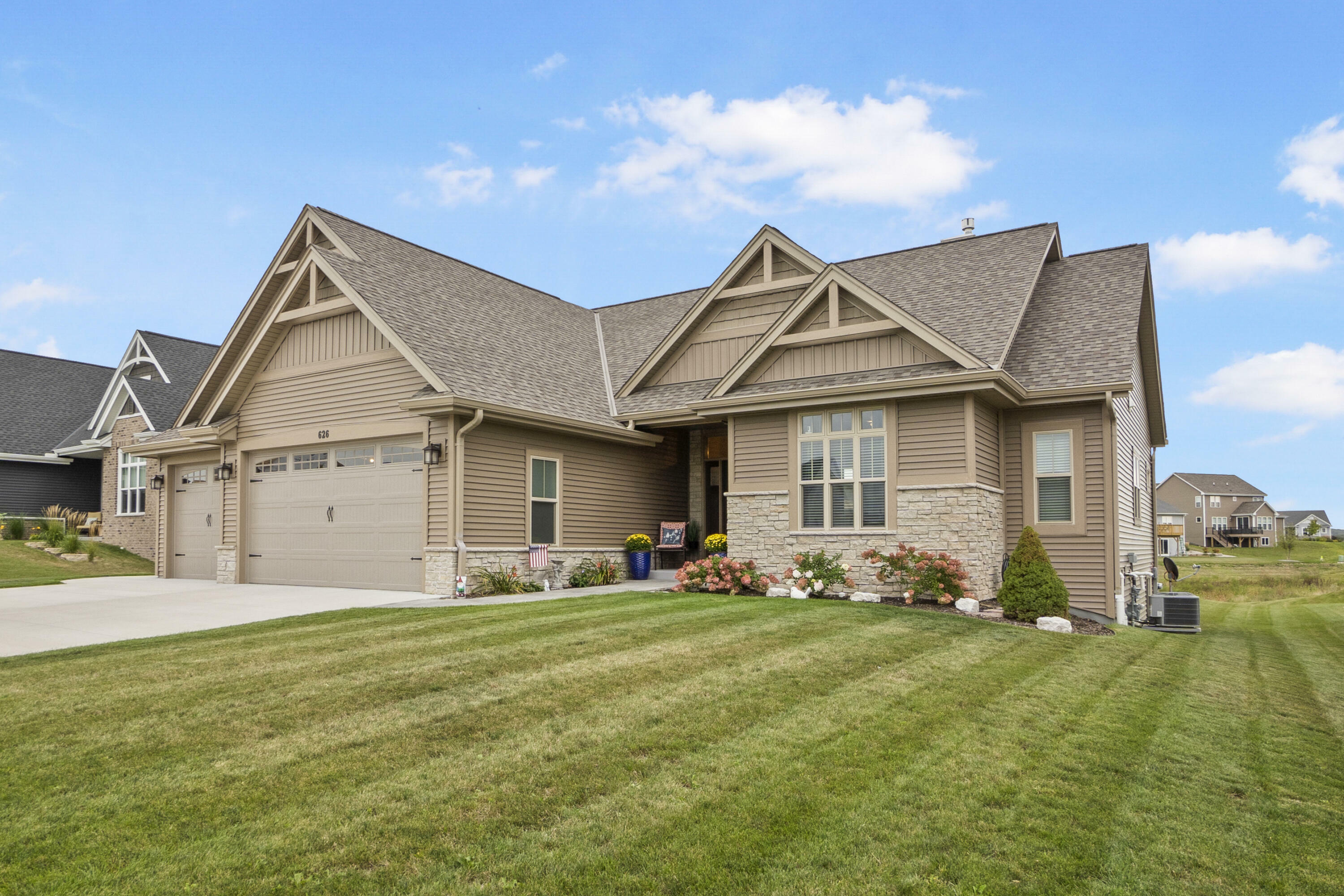 Property Photo:  626 Mary Way  WI 53086 