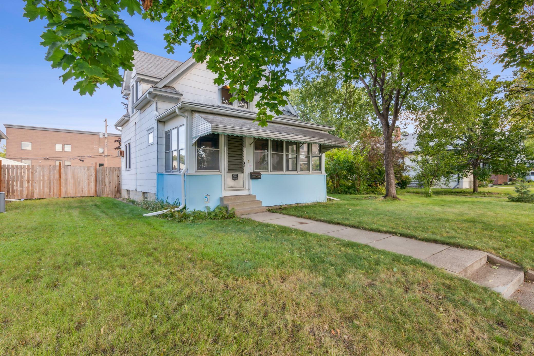 Property Photo:  4033 Snelling Avenue  MN 55406 