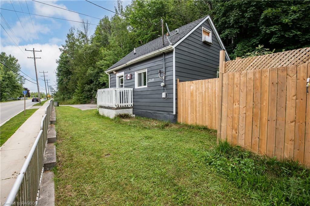 Property Photo:  2525 3rd Avenue E  ON N4K 2M5 