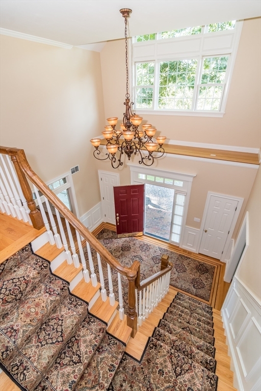 Property Photo:  5 Loeffler Ln  MA 02052 