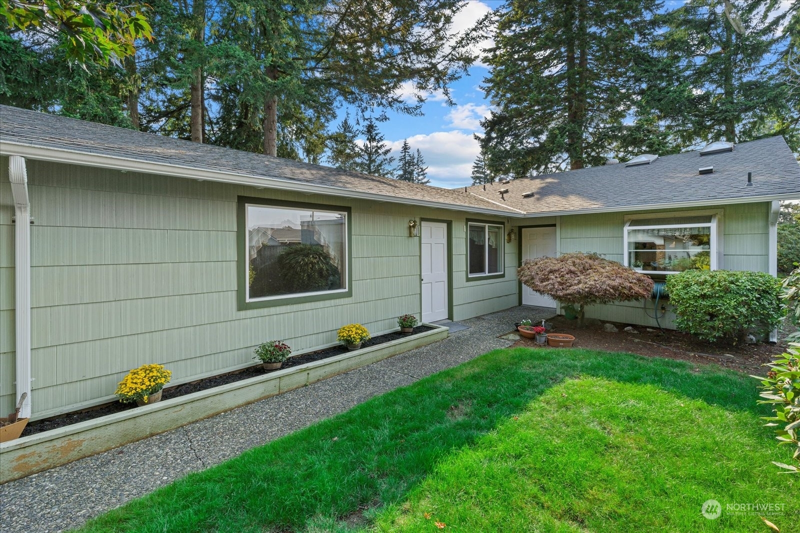 Property Photo: 8405 55th Avenue NE 16 WA 98270