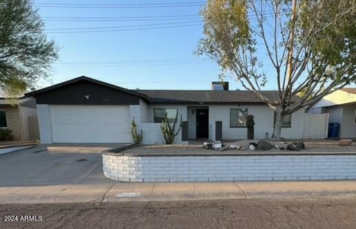 Property Photo:  3852 W Purdue Avenue  AZ 85051 