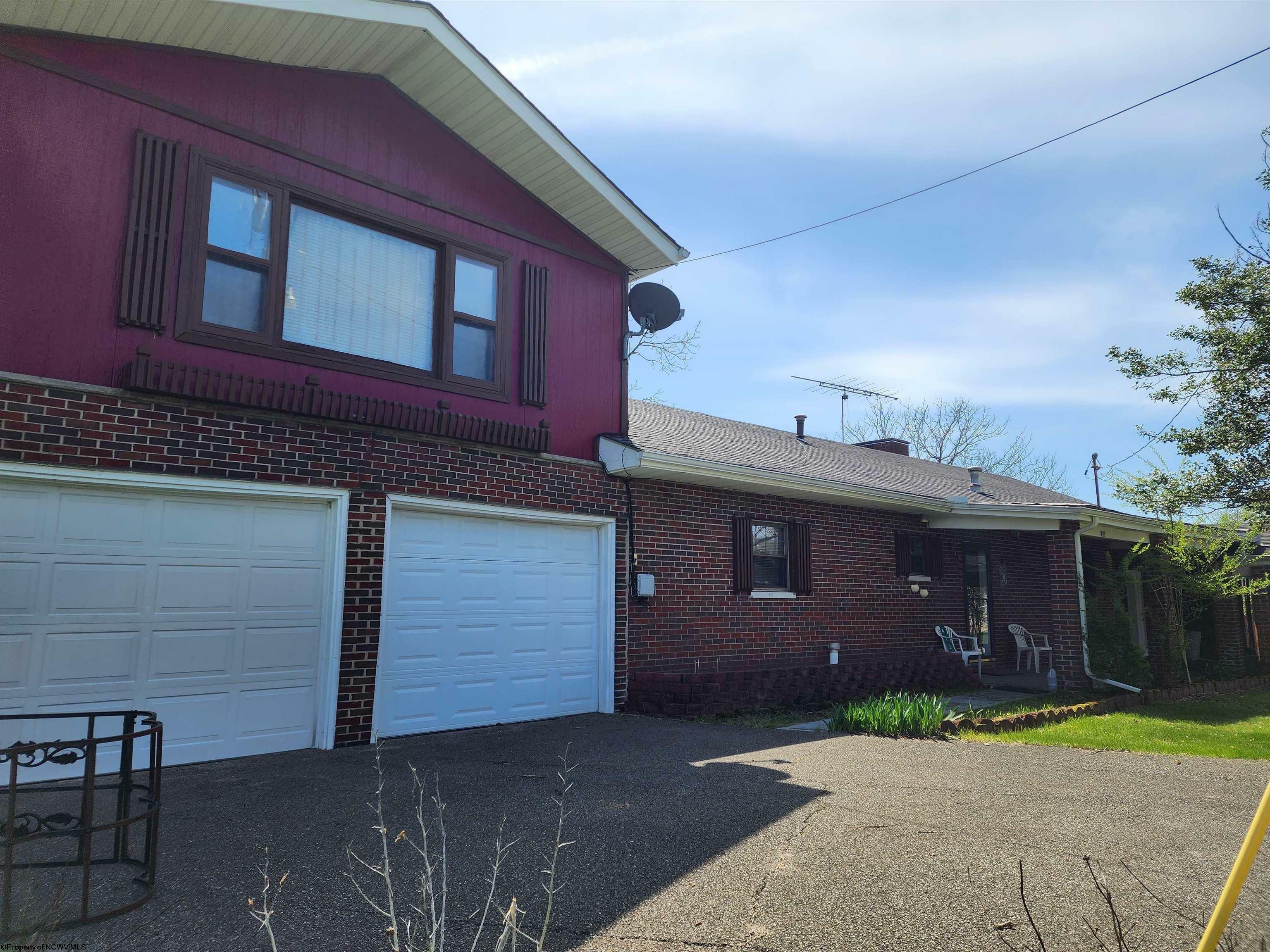 413 Green Acres Circle  Spencer WV 25276 photo