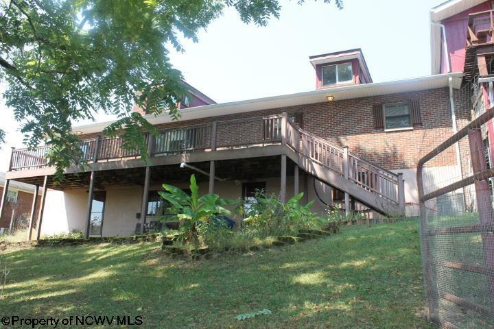 Property Photo:  413 Green Acres Circle  WV 25276 