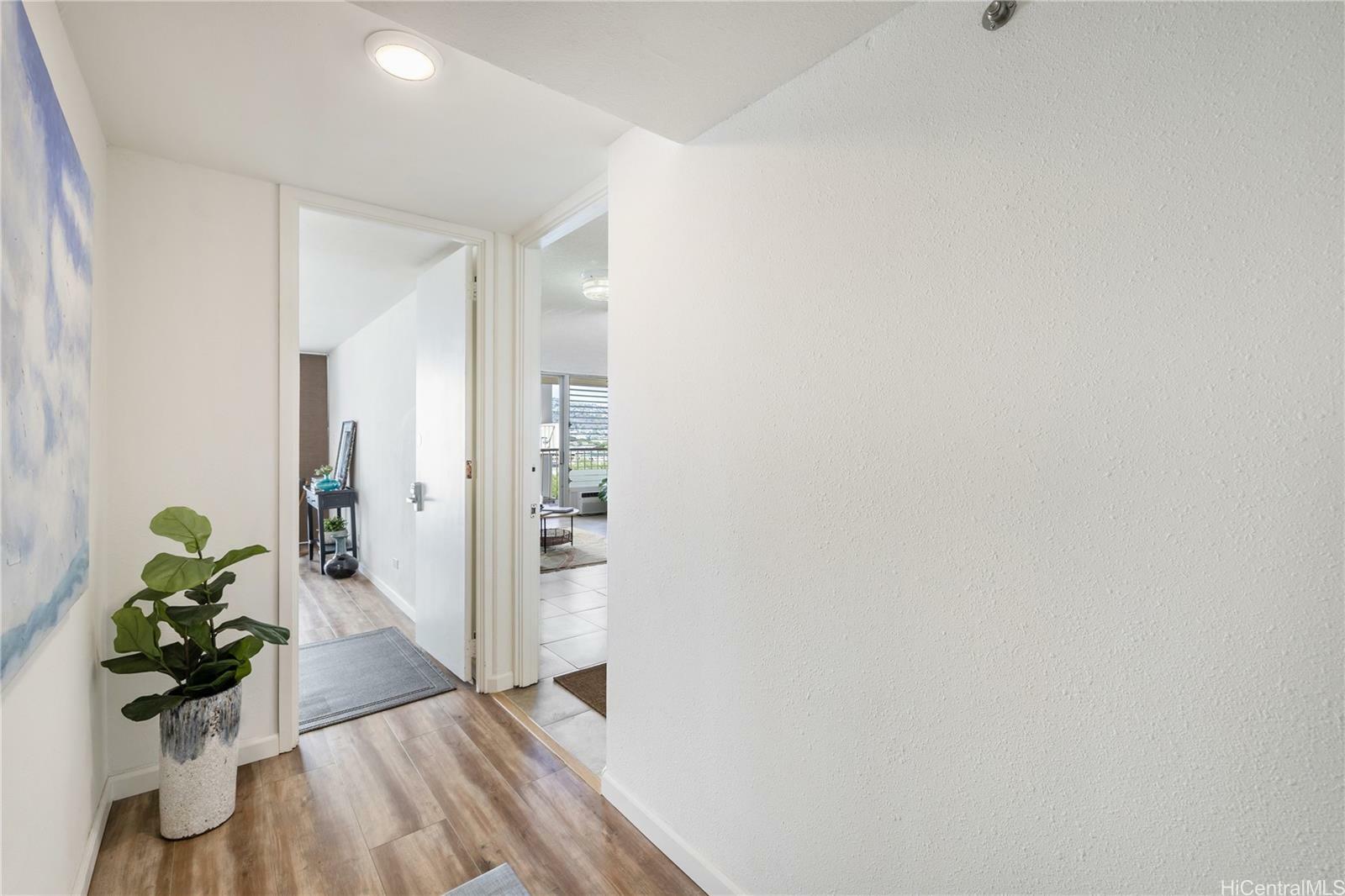 Property Photo:  440 Lewers Street 1003  HI 96815 