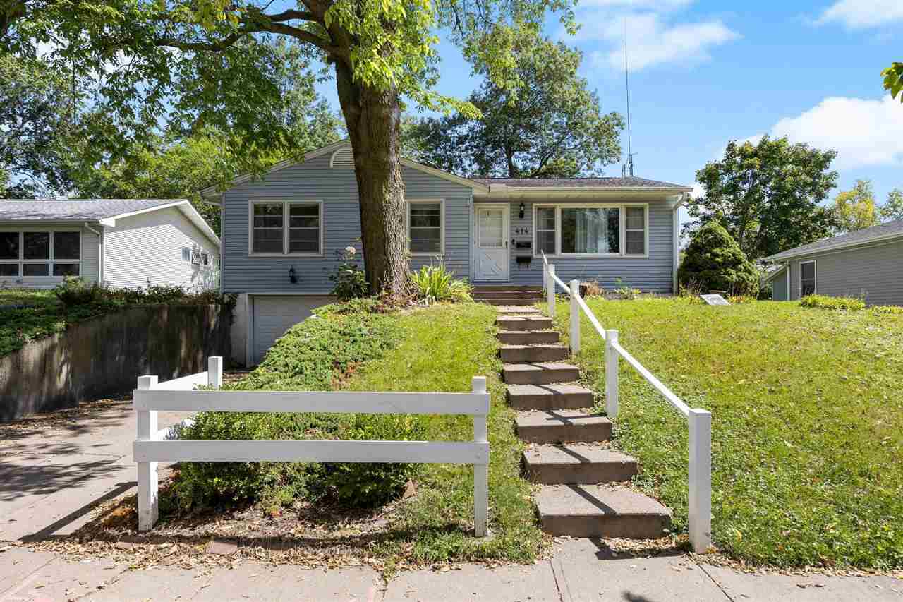 Property Photo:  414 Upland Ave  IA 52245 