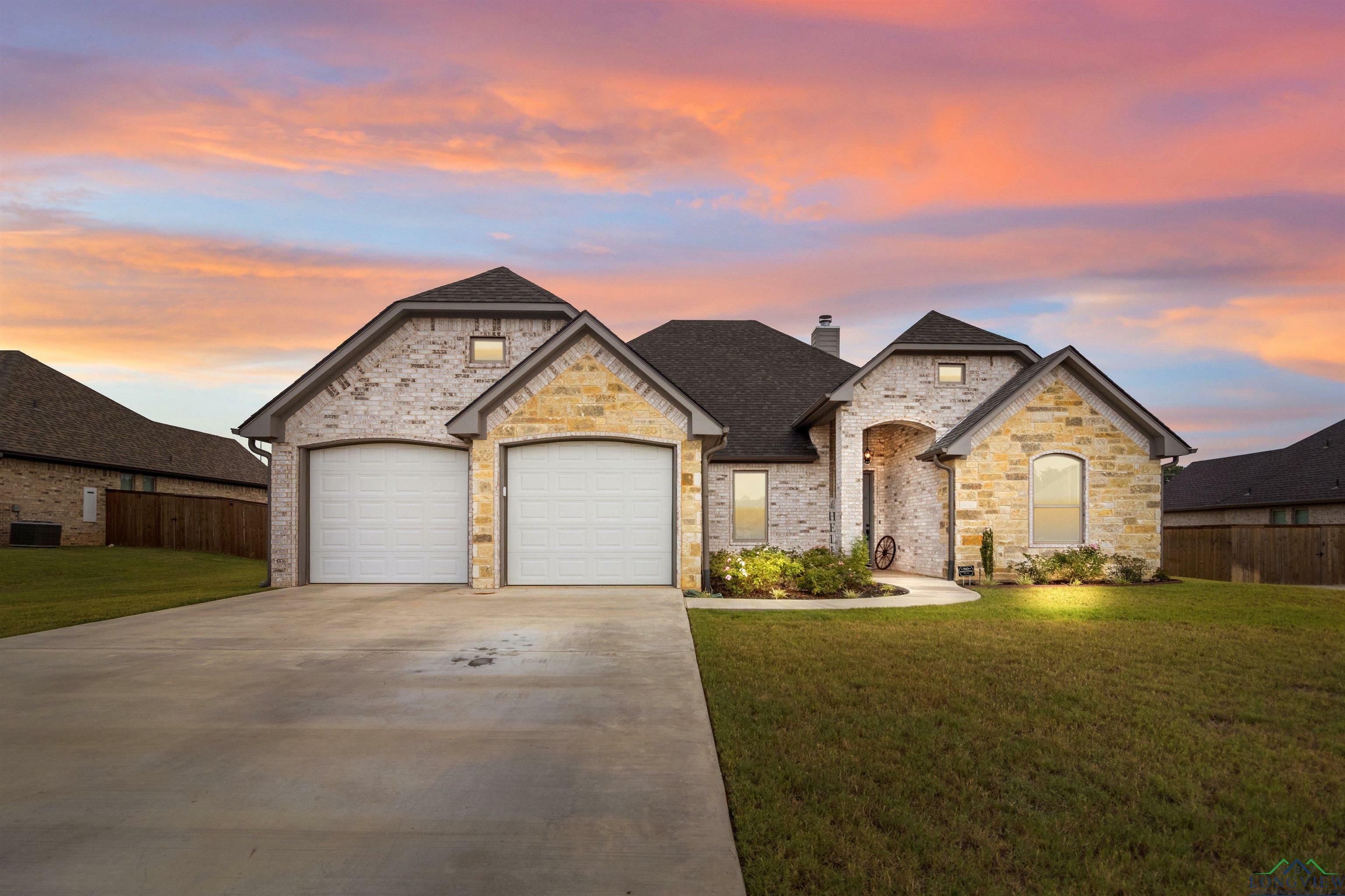 Property Photo:  112 Saddle Brook Circle  TX 75650 