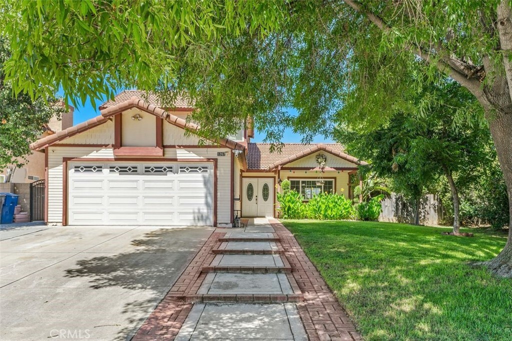 Property Photo:  1267 Gazania Circle  CA 92501 