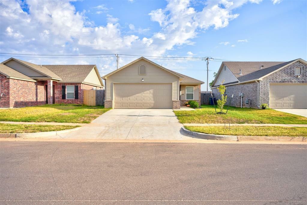 Property Photo:  11609 NW 100th Street  OK 73099 