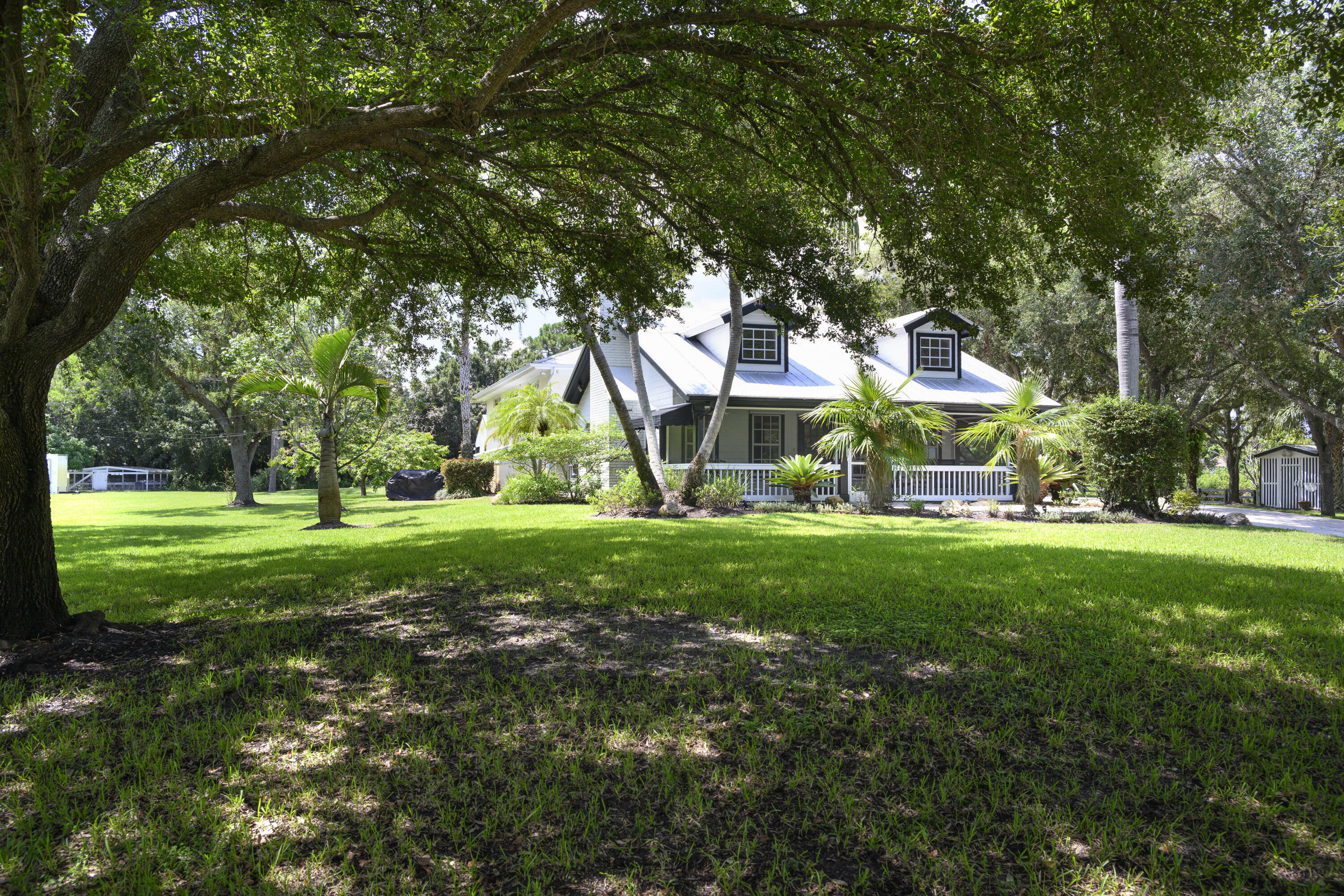 Property Photo:  5004 SW Martin Commons Way  FL 34990 