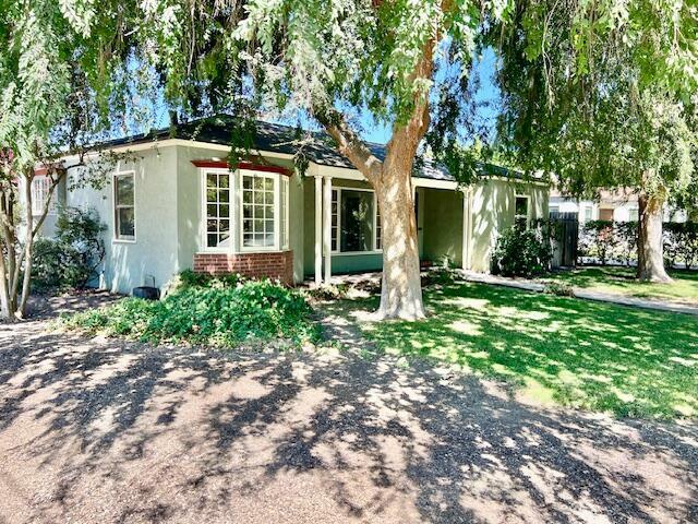 Property Photo: 127 S Elm Street CA 93291