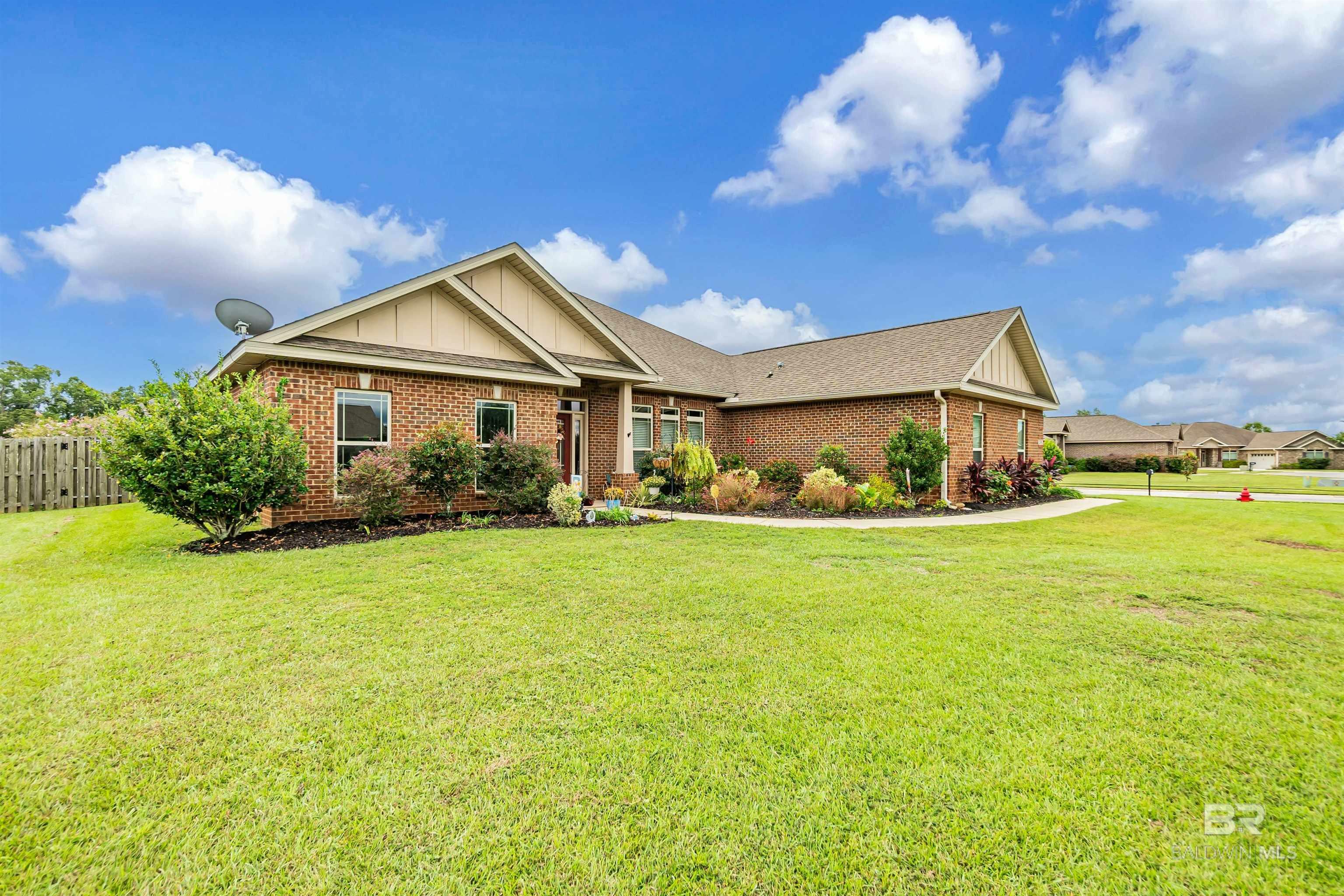 Property Photo:  26385 Augustine Drive  AL 36526-3700 