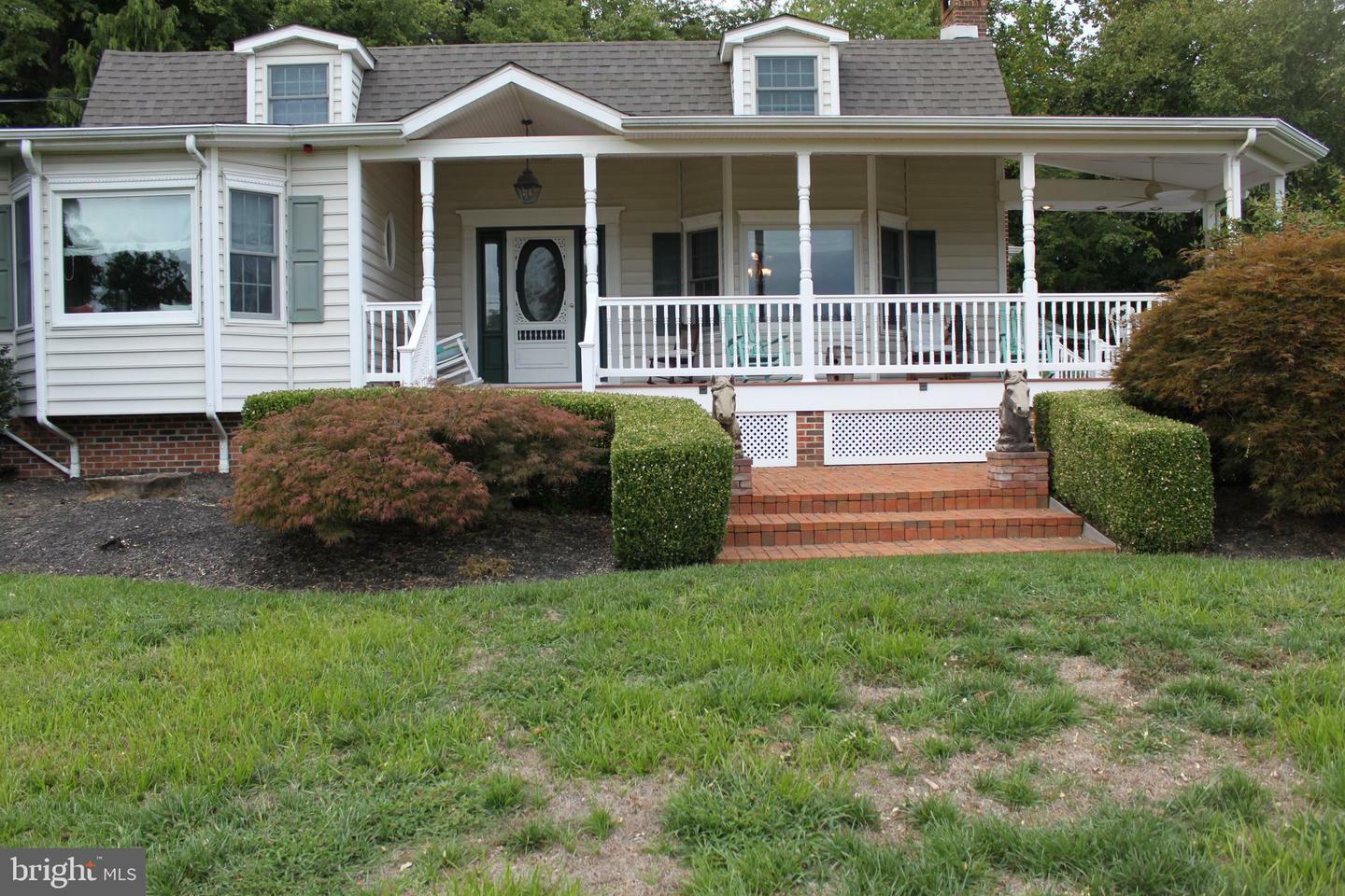 Property Photo:  23 Meirs Road  NJ 08514 