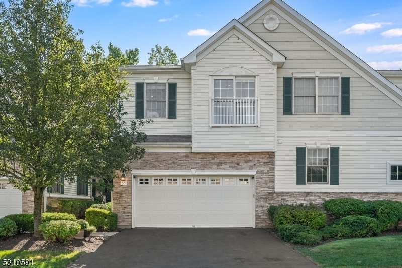 Property Photo: 55 Pacio Ct NJ 07068