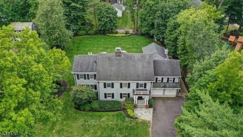 Property Photo:  585 Highland Avenue  NJ 07090 