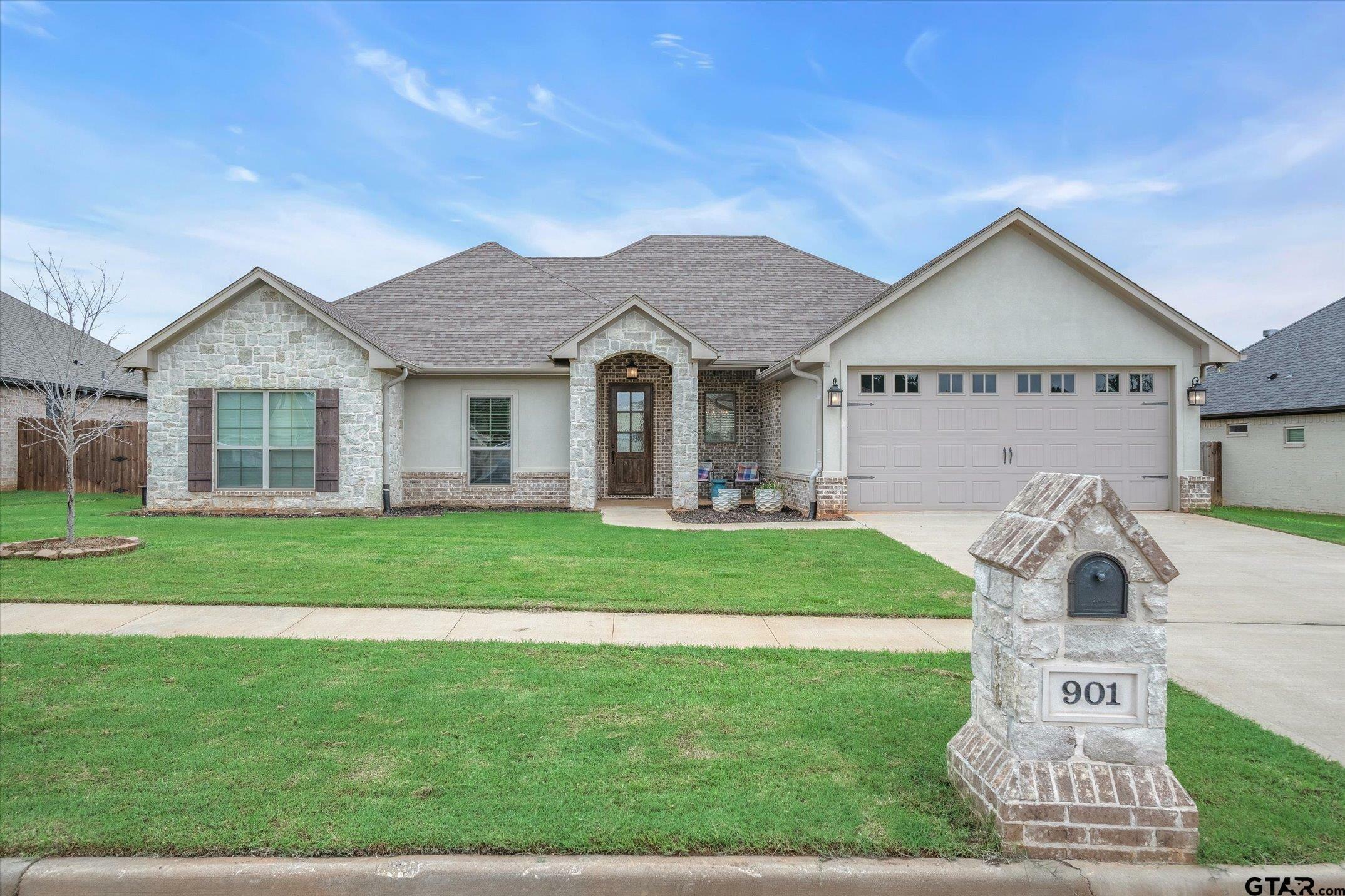 Property Photo:  901 Sunny Meadows  TX 75791 